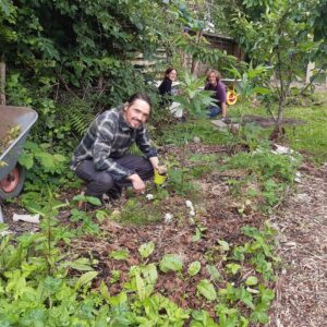 Skønne mennesker til introkursus i permakultur